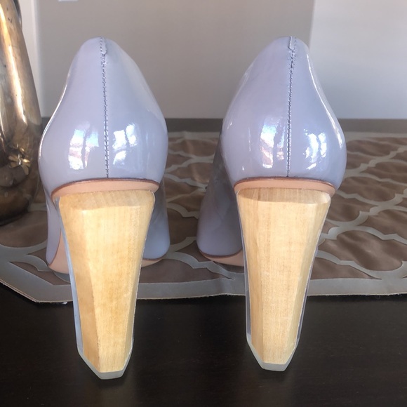 Tory Burch shoes in Excellent Condition - Picture 3 of 10